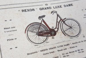Dekoratives italienisches  Geschenkpapier Vintage Fahrräder