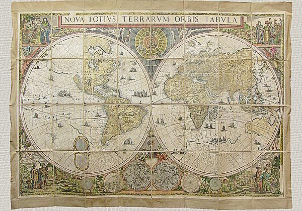Reedición del planisfero Nova Totius Terrarum Orbis Tabula de Frederik De Wit (alrededor de 1670), grabado original coloreado a mano